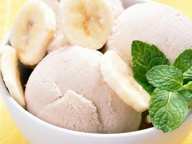 Helados cremosos con base de plátano