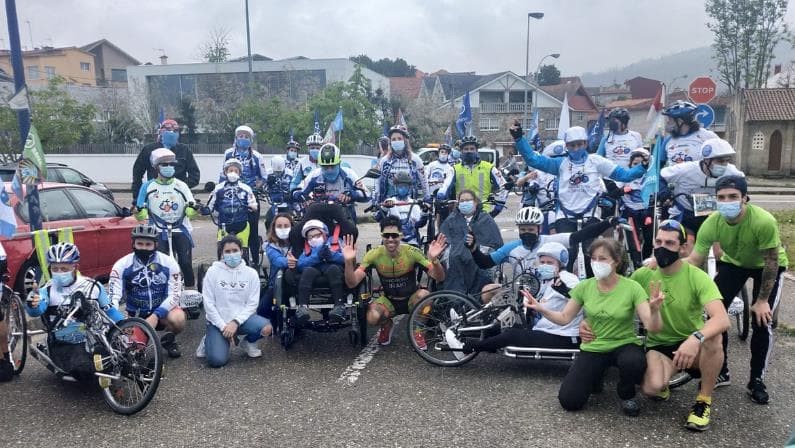 Triatlón Solidario: FitGal y Dieta con Cabeza patrocinan la sonrisa de un campeón contra el cáncer infantil