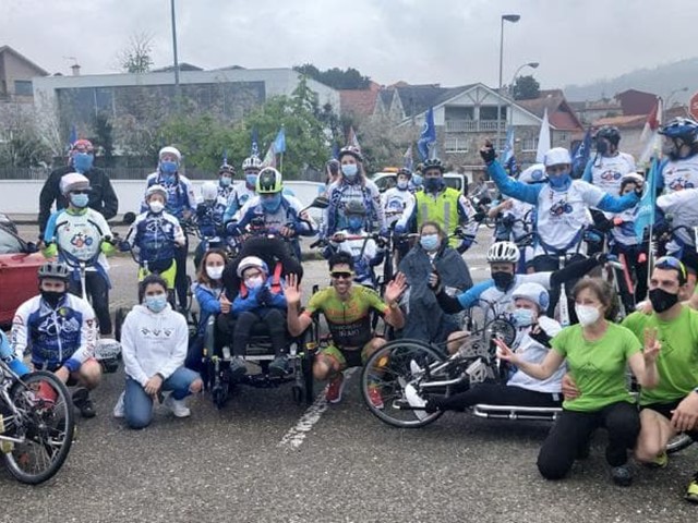 Triatlón Solidario: FitGal y Dieta con Cabeza patrocinan la sonrisa de un campeón contra el cáncer infantil