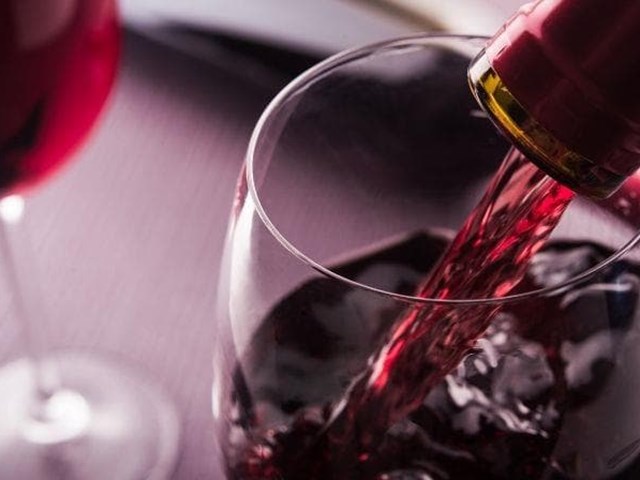 Vino y cerveza: ¿A favor o en contra?